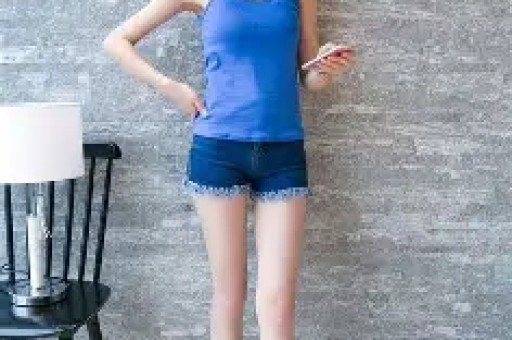 被李荣浩公开质问仅一天单依纯被曝“黑料”吃相难看越扒越有